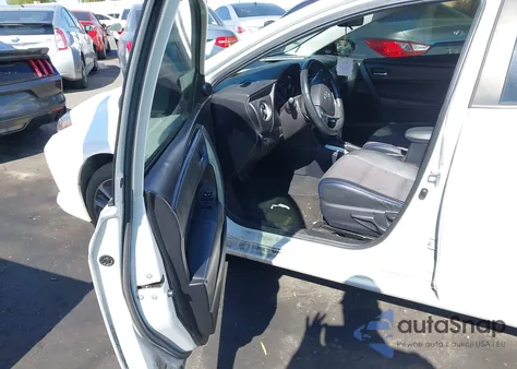 2019 Toyota Corolla Se из США, поврежденный, VIN 2T1BURHE2KC131523